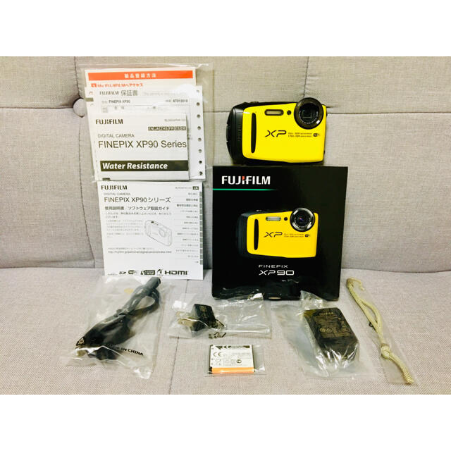 富士フイルム(フジフイルム)の【今だけ送料無料】美品★富士フイルム FinePix XP90 防水カメラ スマホ/家電/カメラのカメラ(コンパクトデジタルカメラ)の商品写真