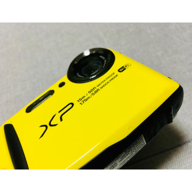 富士フイルム(フジフイルム)の【今だけ送料無料】美品★富士フイルム FinePix XP90 防水カメラ スマホ/家電/カメラのカメラ(コンパクトデジタルカメラ)の商品写真