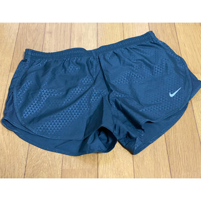 NIKE(ナイキ)のマロンさん専用 スポーツ/アウトドアのランニング(ウェア)の商品写真