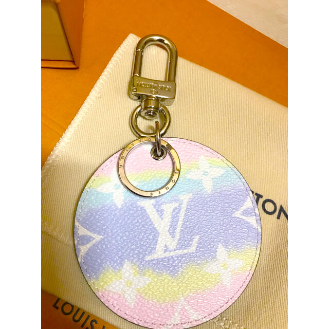 LOUIS VUITTON(ルイヴィトン)の♡ルイヴィトン♡  限定エスカル　ポルトクレイリュストレ　パステル レディースのアクセサリー(チャーム)の商品写真