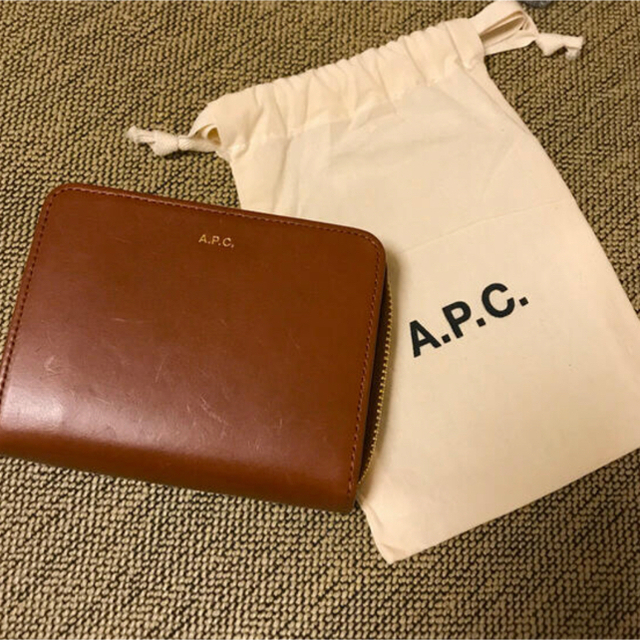 A.P.C(アーペーセー)の最終値下げA.P.C. 財布　エマニエル　 レディースのファッション小物(財布)の商品写真