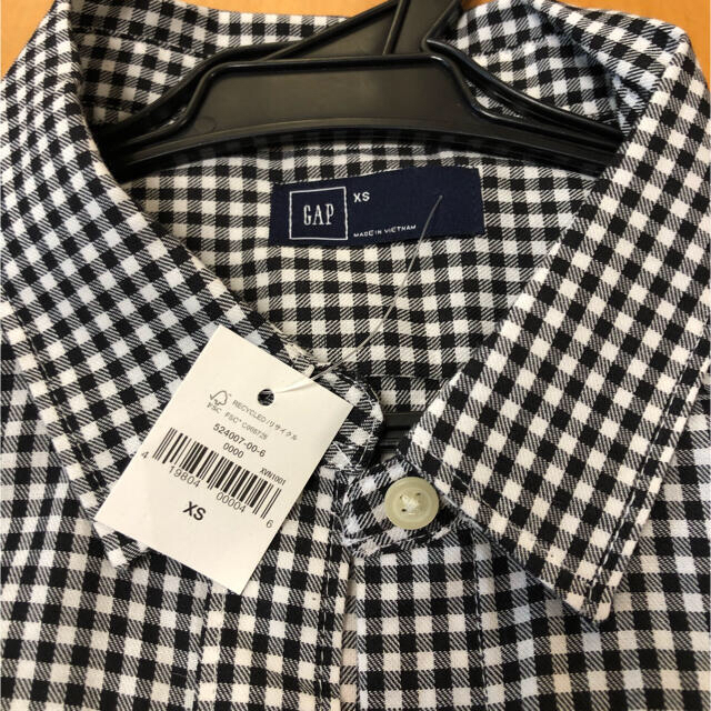 GAP(ギャップ)の新品、未使用　GAP ギャップ　チェックシャツ　XS レディースのトップス(シャツ/ブラウス(長袖/七分))の商品写真