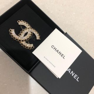 CHANEL - CHANEL 2020ブローチの通販 by karin|シャネルならラクマ