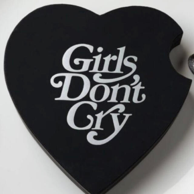 Girls Don’t Cry Bite Heart chocolate box