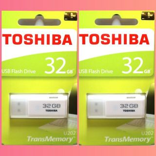 トウシバ(東芝)の2個セット　東芝　USBメモリ　32GB(PC周辺機器)