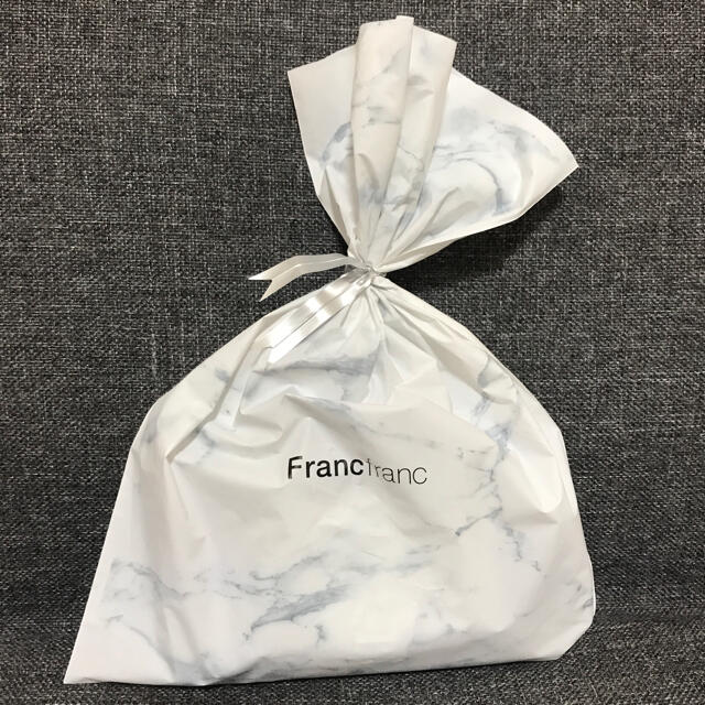 Francfranc(フランフラン)の【新品】ウェットティッシュ&マスクポーチ ハンドメイドのファッション小物(ポーチ)の商品写真