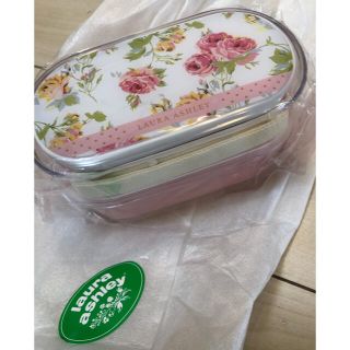 ローラアシュレイ(LAURA ASHLEY)のご専用 新品 ローラアシュレイ お弁当箱 2段 ランチボックス 花柄(弁当用品)