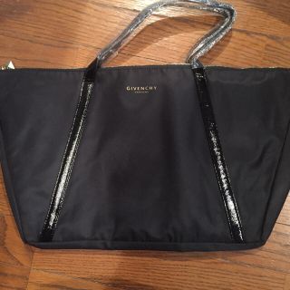 ジバンシィ(GIVENCHY)の値下げ！ジバンシィバッグ(トートバッグ)