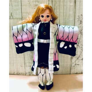 リカちゃん蝶柄羽織り 隊服 ズボンが黒糸がなくなったため白糸での製作の価格です！(おもちゃ/雑貨)