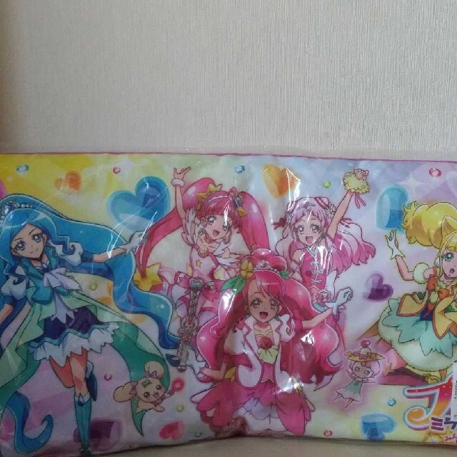 劇場版プリキュアミラクルリープ　クッション エンタメ/ホビーのおもちゃ/ぬいぐるみ(キャラクターグッズ)の商品写真