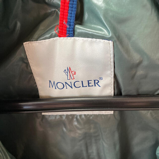 MONCLER(モンクレール)のMONCLER ダウンベスト メンズのジャケット/アウター(ダウンベスト)の商品写真