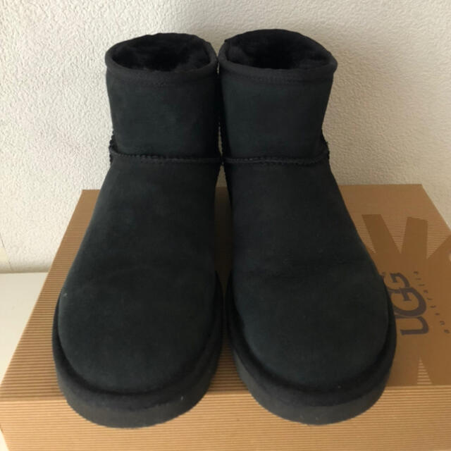 UGG クラッシック ミニブーツ2 黒　23㎝