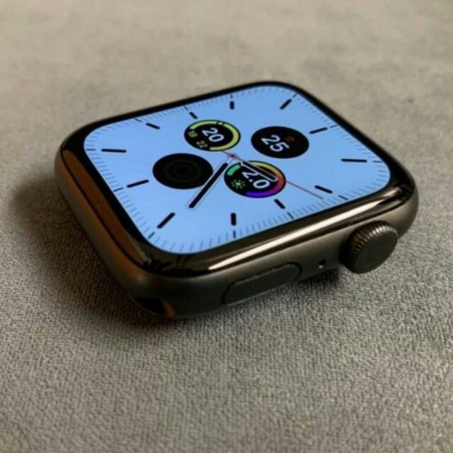 Apple Watch(アップルウォッチ)のApple Watch Series5 GPSモデル アルミニウム 44mm メンズの時計(腕時計(デジタル))の商品写真