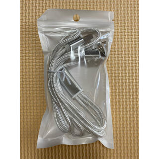 【新品】3in1 USBケーブル／充電器(バッテリー/充電器)