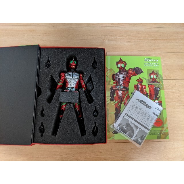 RAH GENESIS 仮面ライダーアマゾンアルファ フィギュア RAH GENESIS 仮面ライダーアマゾンアルファ フィギュア