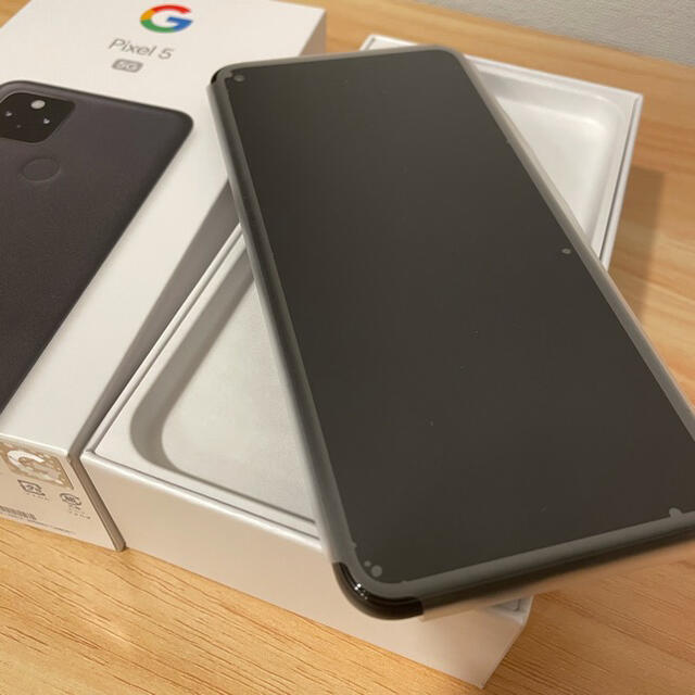 Google Pixel(グーグルピクセル)のGoogle Pixel5 128GB ジャストブラック 新品 未使用 スマホ/家電/カメラのスマートフォン/携帯電話(スマートフォン本体)の商品写真