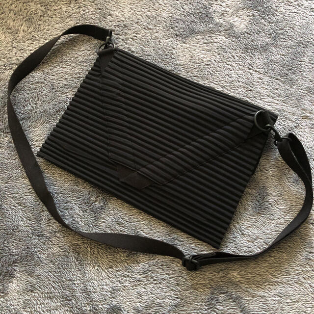 Homme Plissé Issey Miyake プリーツバッグ 1