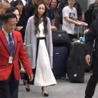 ラウンジドレス(Loungedress)の安室奈美恵さん着用　ラウンジドレス　プリーツスカート 色違い(ロングスカート)