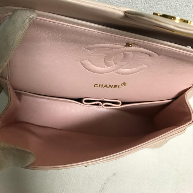 CHANEL(シャネル)の正規品　シャネル  ショルダーバッグ　ダブルフラップ レディースのバッグ(ショルダーバッグ)の商品写真