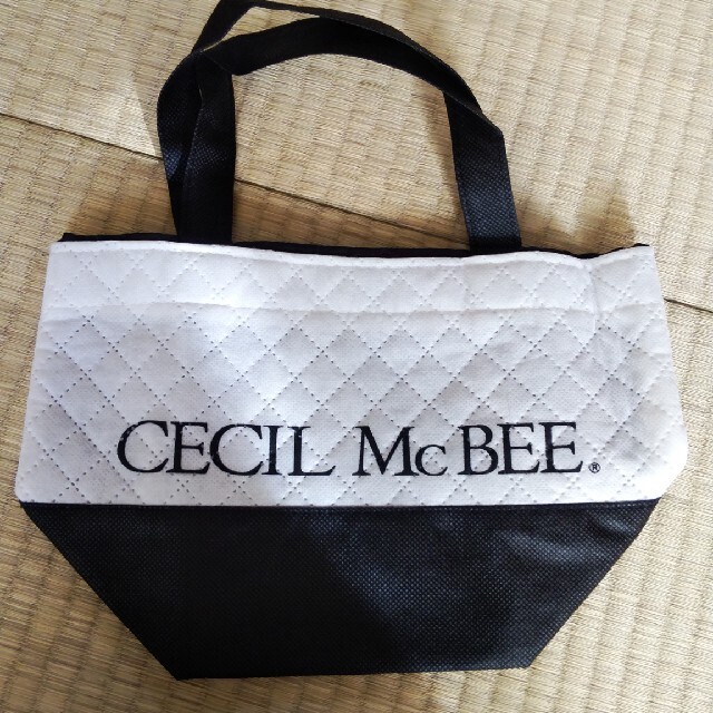 CECIL McBEE(セシルマクビー)のセシルマクビー　ショップ袋 レディースのバッグ(ショップ袋)の商品写真