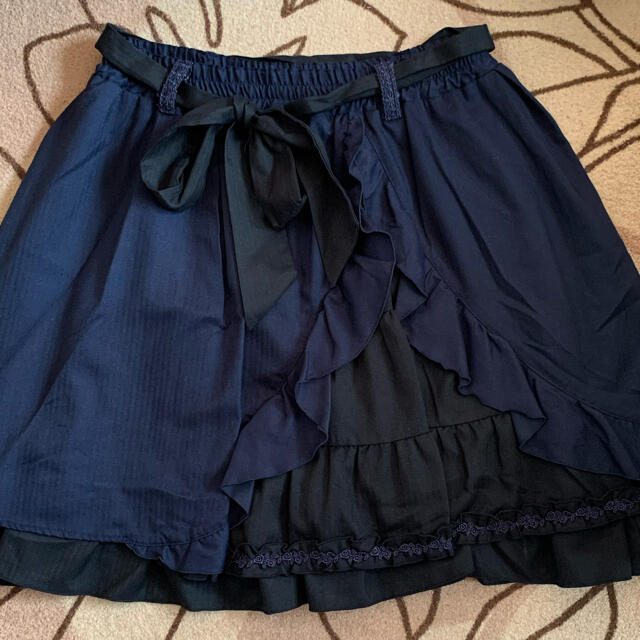 axes femme(アクシーズファム)のアクシーズファム　フリル  スカート　ネイビー レディースのスカート(ひざ丈スカート)の商品写真