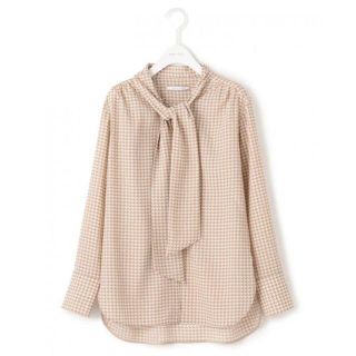 アドーア(ADORE)の【momo様専用】★BEIGE★ベイジ★ボウタイブラウス★千鳥チェック★4★(シャツ/ブラウス(長袖/七分))