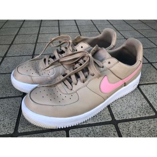 ナイキ(NIKE)のnike エアフォース1(air force 1)ベージュ　ピンク(スニーカー)