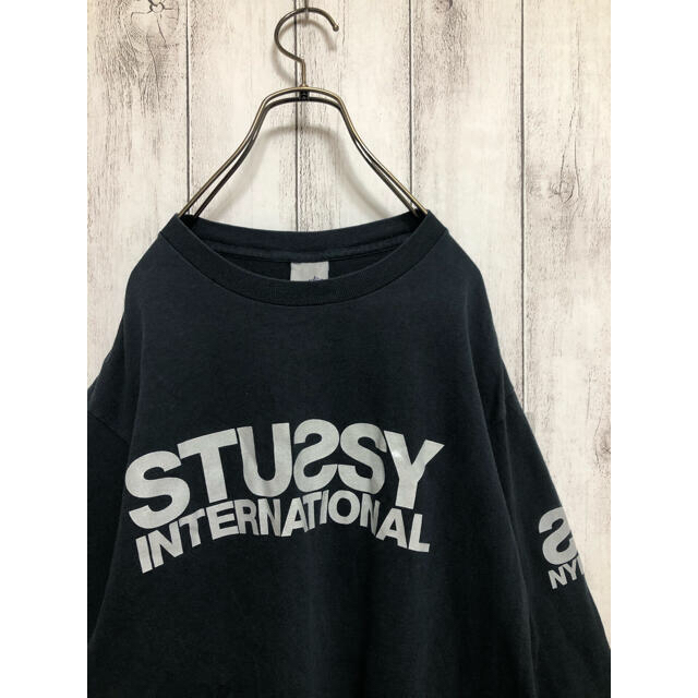 STUSSY(ステューシー)の90s  ステューシー　ロンＴ　ＵＳＡ製　くすみブラック　フロッキープリント メンズのトップス(Tシャツ/カットソー(七分/長袖))の商品写真