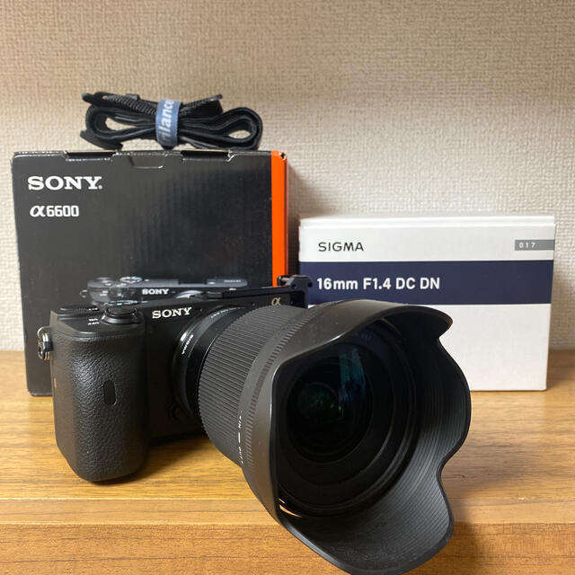 SONY(ソニー)のSONY α6600 単焦点レンズセット(SIGMA16mmF1.4) スマホ/家電/カメラのカメラ(ミラーレス一眼)の商品写真