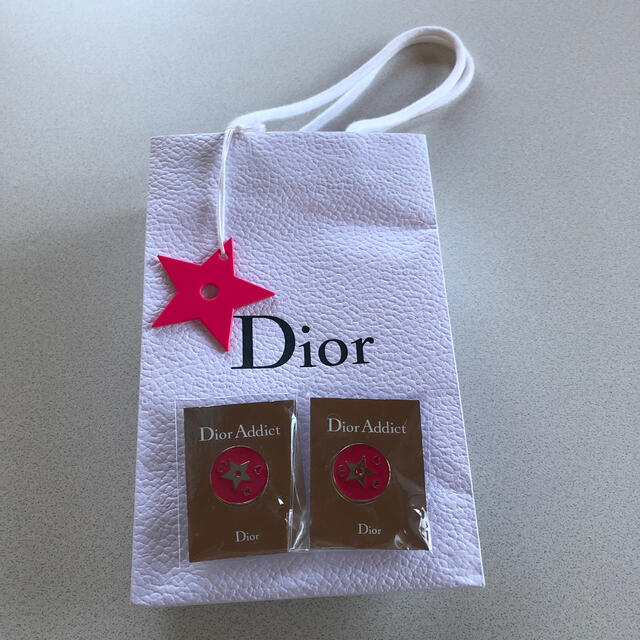 最終処分価格！即購入OK！Dior Addict ピンバッジ 紙袋