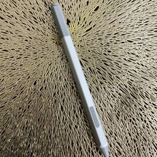 マイクロソフト(Microsoft)のMicrosoft Surface pen silver シルバー(PC周辺機器)