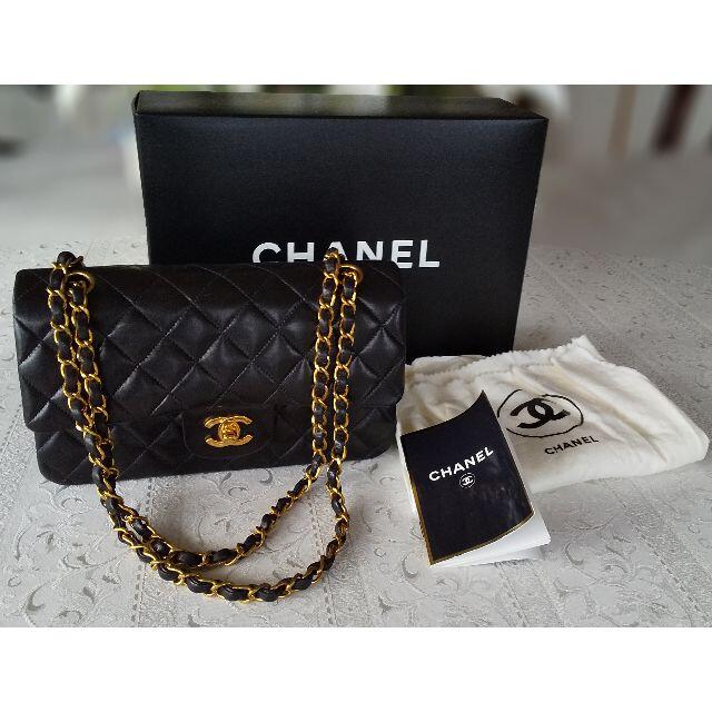 CHANEL(シャネル)のシャネルCHANEL クラシック　 マトラッセ　チェーンショルダーバッグ レディースのバッグ(ショルダーバッグ)の商品写真