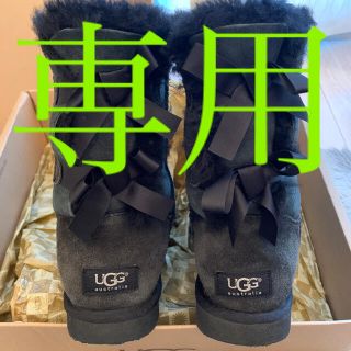 アグ(UGG)のUGGミドルムートンブーツリボン付き　ブラックお値下げしました！(ブーツ)