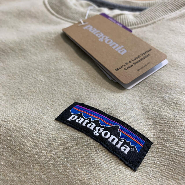 patagonia(パタゴニア)のパタゴニア　メンズ　P-6 ラベル　アップライザル　クルー　スウェットシャツ メンズのトップス(スウェット)の商品写真