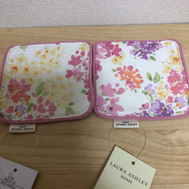 LAURA ASHLEY(ローラアシュレイ)のローラアシュレイ❣️コースター➕グラスセット❣️ インテリア/住まい/日用品のキッチン/食器(グラス/カップ)の商品写真