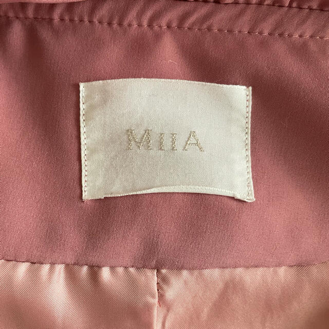 MIIA(ミーア)のファー付きショートダウンジャケット　MIIA ピンク レディースのジャケット/アウター(ダウンジャケット)の商品写真