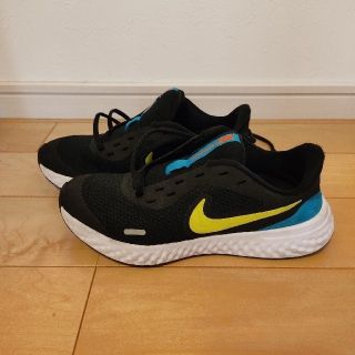 ナイキ(NIKE)のNIKE キッズスニーカー　22.5cm(スニーカー)