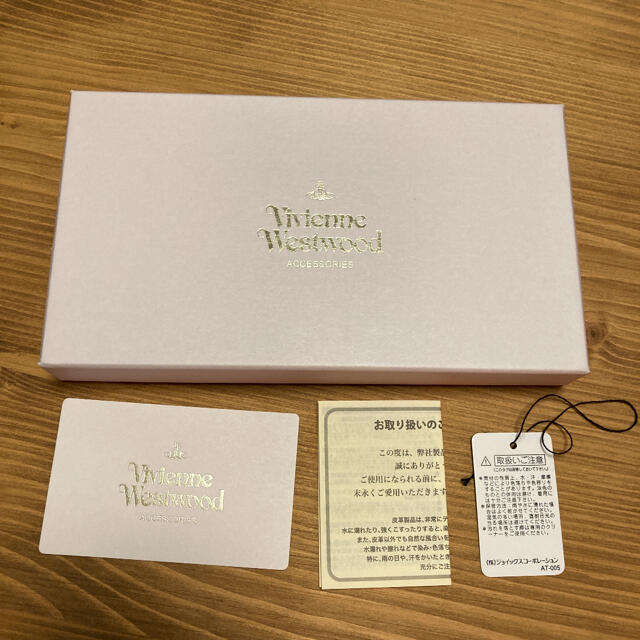 Vivienne Westwood(ヴィヴィアンウエストウッド)のVivienne Westwood モバイルケース(iPhoneケース) スマホ/家電/カメラのスマホアクセサリー(モバイルケース/カバー)の商品写真