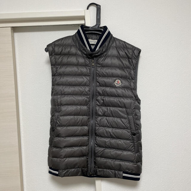 MONCLER(モンクレール)のモンクレール  GILET ダウンベスト　ジレ メンズのジャケット/アウター(ダウンベスト)の商品写真