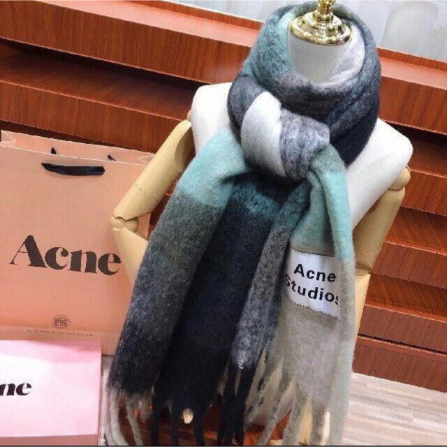 ACNE マフラー 1