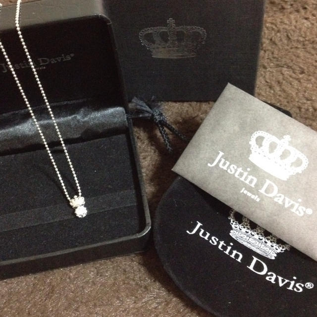 Justin Davis(ジャスティンデイビス)のジャスティン値下げ レディースのアクセサリー(ネックレス)の商品写真