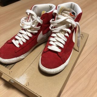 ナイキ(NIKE)のNIKE ブレザー　スエード　レッド(スニーカー)