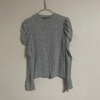 ザラ(ZARA)のZARA パワショルダー パフスリーブ カットソー ニット パール(カットソー(長袖/七分))