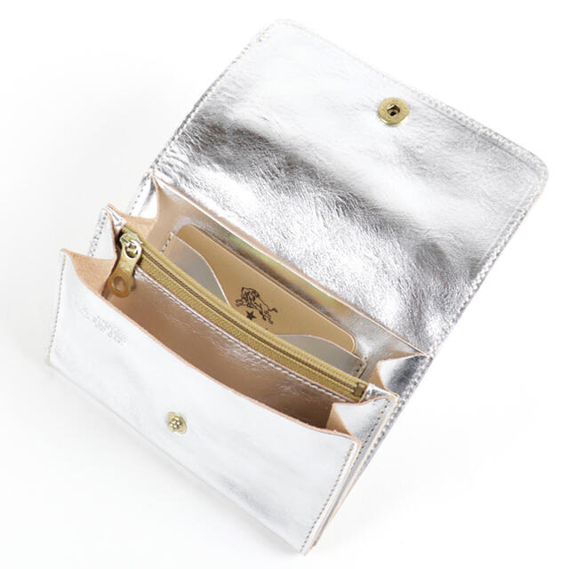 IL BISONTE - 新品 イルビゾンテ 財布 シルバー 二つ折り コイン IL BISONTE - 新品 イルビゾンテ 財布 シルバー 二つ折り コイン