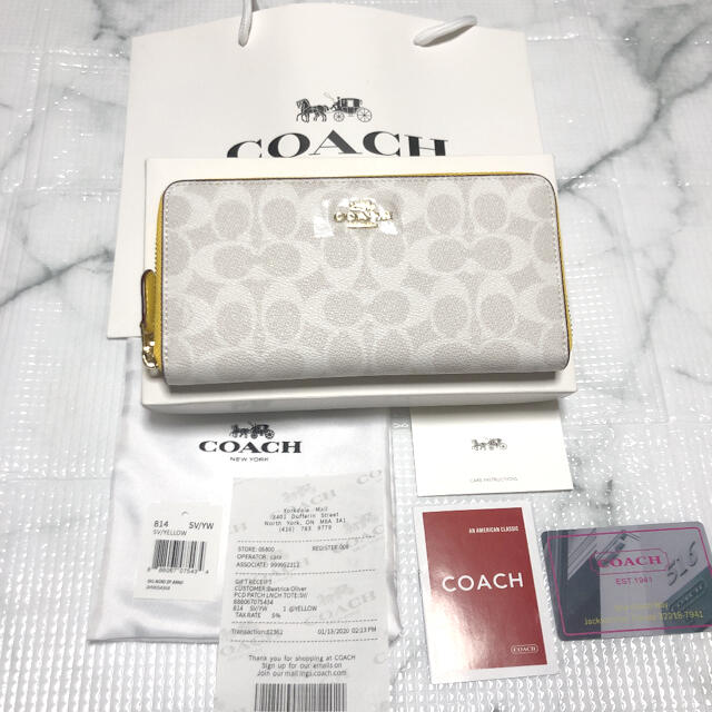 COACH(コーチ)の【新品未使用】希少　COACH コーチ　長財布　レディース レディースのファッション小物(財布)の商品写真