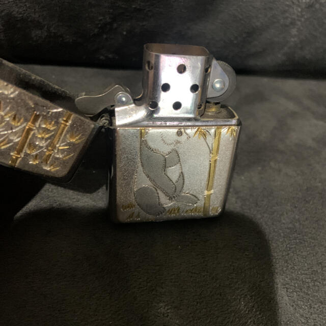 ZIPPO(ジッポー)のMetal plate 笹 パンダ zippo メンズのファッション小物(タバコグッズ)の商品写真