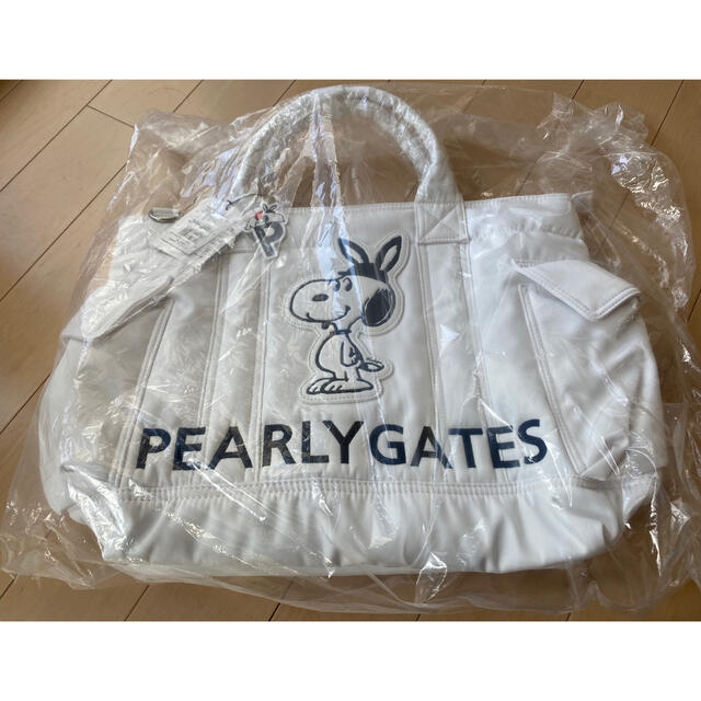 PEARLY GATES(パーリーゲイツ)の☆新品☆【PEARLY GATES】2020秋冬 SNOOPY ロッカーバッグ スポーツ/アウトドアのゴルフ(バッグ)の商品写真