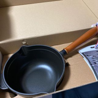 新品未使用　ストウブ　staub 鍋　ソースパン　片手なべ