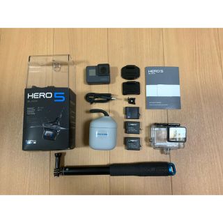 ゴープロ(GoPro)のGoPro hero 5 black 予備バッテリーなど付属品セット(コンパクトデジタルカメラ)