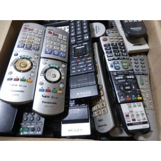 エアコン、テレビ、DVDプレーヤー、カーナビ等リモコン200個まとめて(その他)